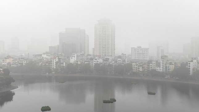 Một góc Hà Nội vào thời điểm 10 giờ 30 phút sáng nay (20/2).