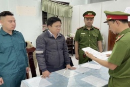 Pháp luật - Cựu giám đốc phòng giao dịch ngân hàng bị điều tra lừa 14 tỷ đồng