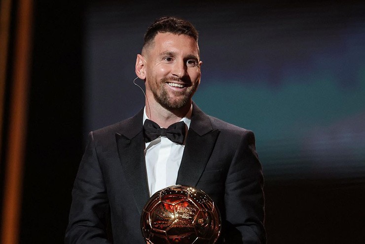 Messi đã đoạt QBV 8 lần và anh không giữ giải thưởng nào ở nhà