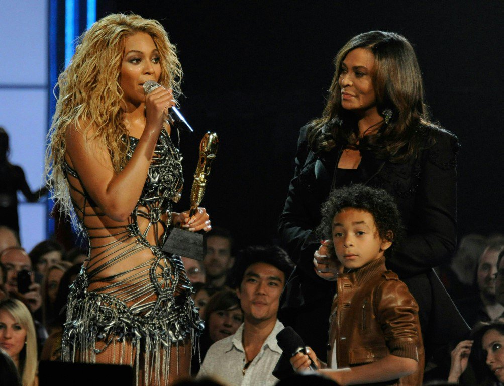 Cháu trai của Beyoncé làm người mẫu tại tuần thời trang New York - 3