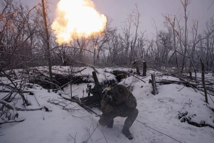 Quân đội Ukraine đang gặp khó khăn do Mỹ và phương Tây suy giảm hỗ trợ, dẫn đến cạn kiệt đạn dược.