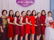 Bạn trẻ - Cuộc sống - Bố mẹ Nghệ An sinh 8 cô con gái, cả 8 cô cùng học ngành Y vì lý do đặc biệt