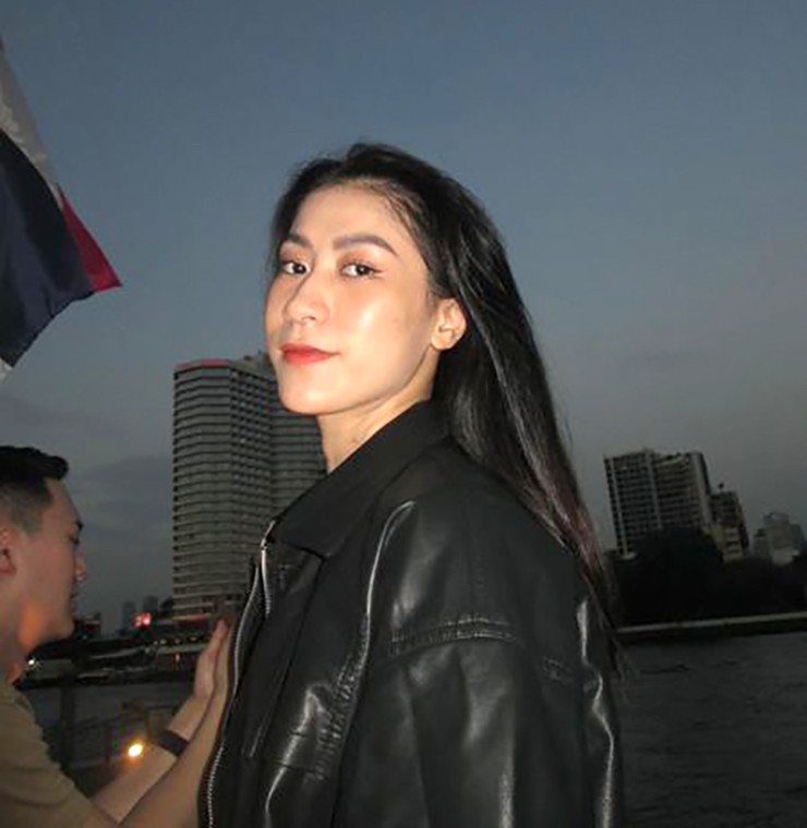 Kiều Trinh đầy cá tính tại Thái Lan