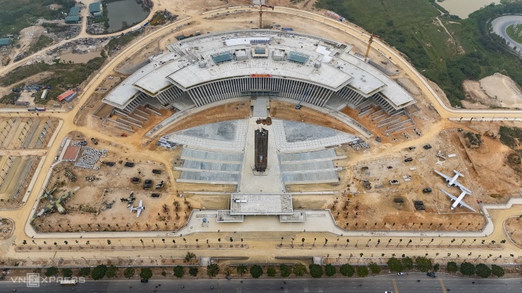 Bảo tàng quân sự 2.500 tỷ đồng sắp hoàn thiện - 1