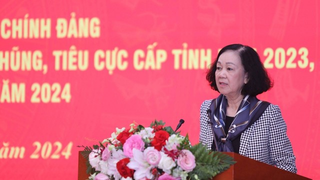 Ủy viên Bộ Chính trị, Thường trực Ban Bí thư, Trưởng Ban Tổ chức Trung ương Trương Thị Mai tại hội nghị