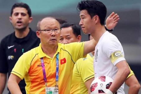 Báo Hàn Quốc nêu lý do chọn HLV Park Hang Seo thay Klinsmann