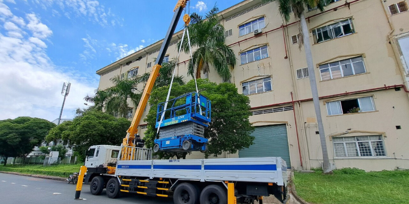 Tiến Phát - Giải pháp thuê xe nâng người thay thế giàn giáo, thang dây - 3