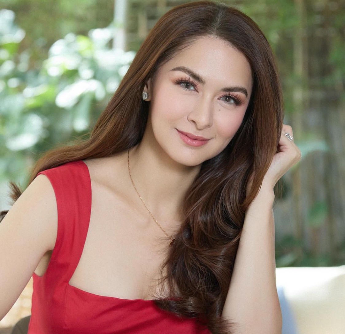 "Người đàn bà đẹp nhất Philippines" tròn trịa vẫn quyến rũ vô ngần với váy lụa 2 dây - 2