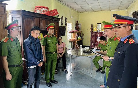 Khởi tố, bắt giam Trần Quốc Lợi.