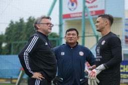 Bóng đá - Tin mới nhất bóng đá tối 22/2: HLV Troussier trở lại Việt Nam