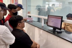 Tin tức trong ngày - Rắc rối với thủ tục sang tên xe phải có phiếu xuất xưởng