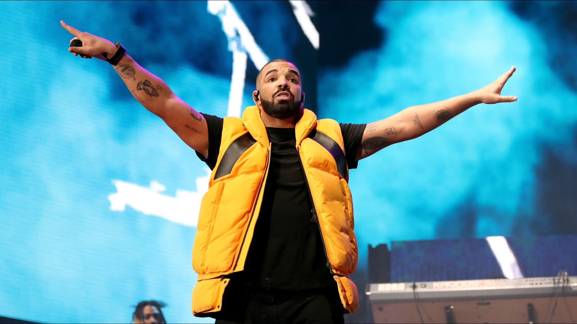 Drake là huyền thoại của dòng nhạc rap. Rapper này vẫn duy trì sức hút của bản thân qua nhiều năm.