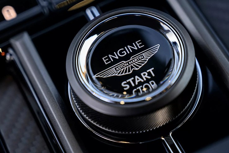 Aston Martin Vantage thế hệ mới lộ diện - 13