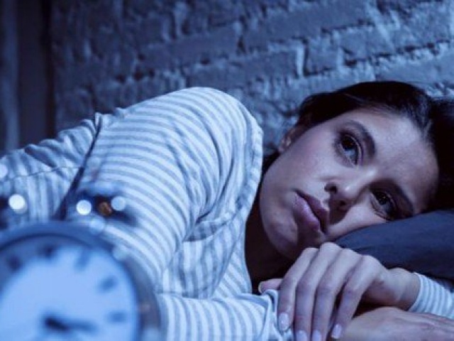 Sức khỏe đời sống - Bị mất ngủ nên tránh xa những thực phẩm này kẻo ‘thao thức cả đêm’