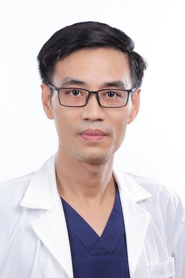 PGS. TS Nguyễn Hoài Bắc, Trưởng khoa Nam học và y học giới tính, BV Đại học Y Hà Nội.