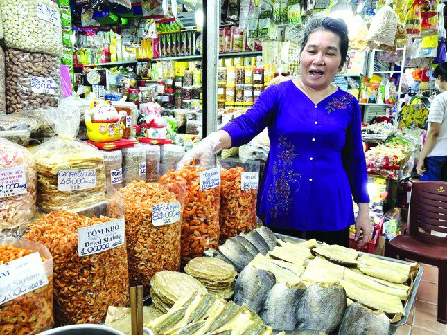 Tiểu thương chợ Tân Định (quận 1) giữ khách bằng uy tín, chất lượng sản phẩm. ảnh: U.P