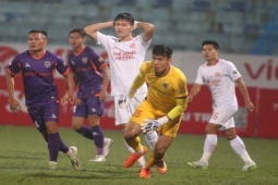 Bóng đá - Quả bóng vàng Hoàng Đức "tả xung hữu đột", Thể Công Viettel vẫn thua đau