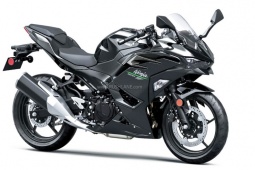 Kawasaki Ninjia 500 trình làng, giá 155 triệu đồng