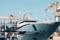 Phương Tây tịch thu tài sản Nga: Bước đi đúng hay 'mồi lửa' hệ luỵ?