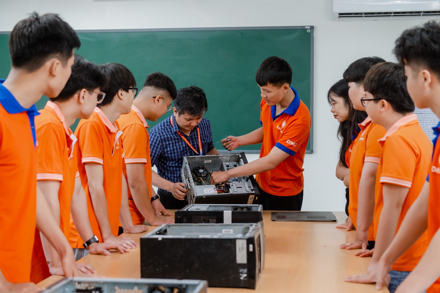 Đại học Đại Nam hợp tác với các trường công nghệ hàng đầu Đài Loan đào tạo ngành chip bán dẫn - 6