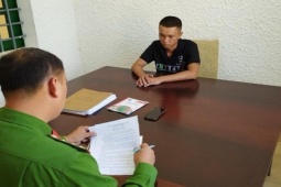 Pháp luật - Tạm giữ thanh niên chuyên cho học sinh vay lãi nặng, đến 10.000%/năm