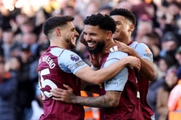 Bóng đá - Video bóng đá Aston Villa - Nottingham Forest: "Cơn mưa" 6 bàn, bước ngoặt sai lầm (Ngoại hạng Anh)