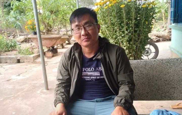 Ông Nguyễn Hữu Trung được người nhà đưa về chăm sóc vào chiều 26-2, ảnh: Khánh Toàn