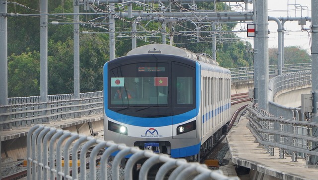 Bộ Chính trị: Xây dựng tàu điện ngầm quy mô vận tải lớn tại Hà Nội, TP HCM - 1