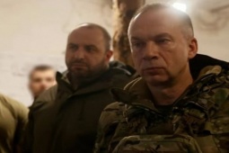 Thế giới - Các tướng lĩnh hàng đầu của Ukraine đến tiền tuyến, nhận định "tình hình phức tạp"