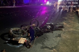 Tin tức trong ngày - 2 người đi xe máy tử vong sau tai nạn nghiêm trọng