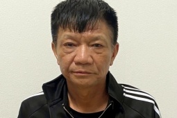 Pháp luật - Khởi tố kẻ đổ xăng đốt người ở quán bia