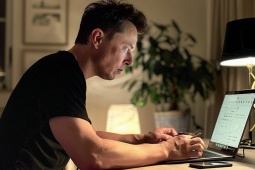 Công nghệ thông tin - Tỷ phú Elon Musk &quot;chê&quot; Windows 11 vì điều gì?