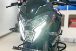 Bajaj Pulsar NS200 2024 trình làng, giá chưa tới 50 triệu đồng mà sở hữu nhiều trang bị xịn!