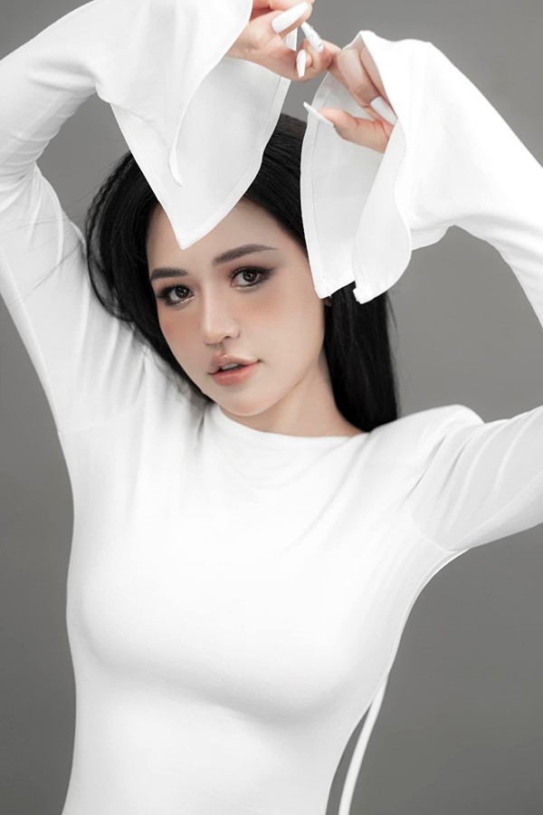 Ngắm vẻ đẹp ngọt ngào nữ sinh trường Kiến Trúc Thảo Anh - 3