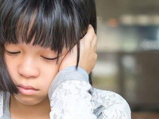 Một cách dạy dỗ khiến con tổn thương, tự ti suốt đời nhưng cha mẹ lại cứ ngỡ là mình đang giúp con tiến bộ