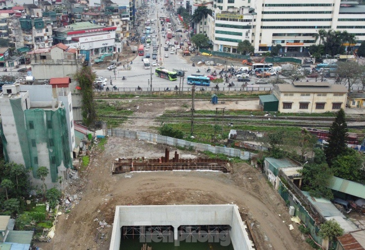 Dự kiến, từ tháng 5/2024 việc khoan, đào hầm vượt đường Giải Phóng để thông đường Vành đai 2,5 sang đường Kim Đồng sẽ được các đơn vị thi công thực hiện.