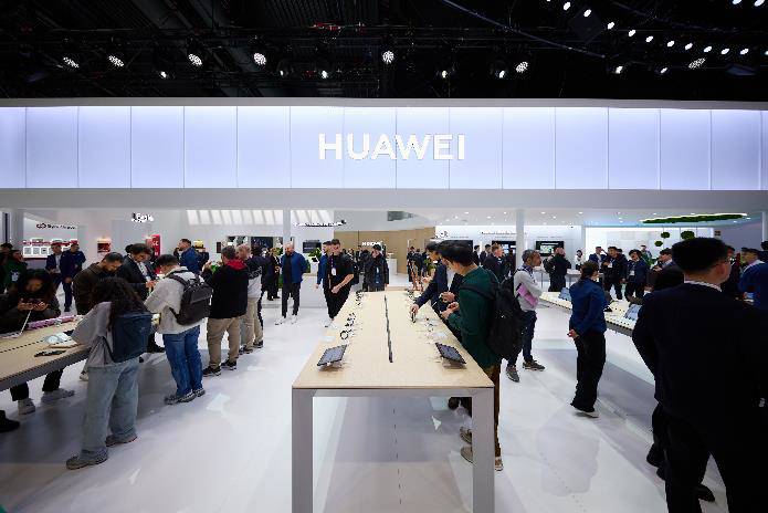 Khu triển lãm Huawei tại MWC 2024.