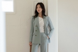 Tặng nàng công sở 10 công thức mặc blazer đẹp miễn chê