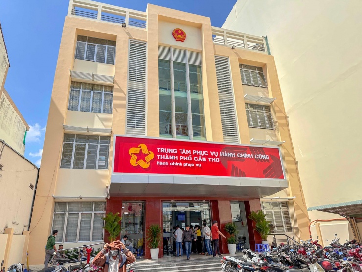 Chủ tịch Cần Thơ yêu cầu công chức phải biết nói: "Xin chào, xin lỗi và xin cảm ơn" - 3