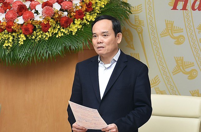 Phó Thủ tướng Trần Lưu Quang.