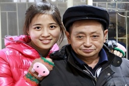 Bạn trẻ - Cuộc sống - Người đàn ông nhặt bé gái bị bỏ rơi giữa trời tuyết và câu chuyện xúc động