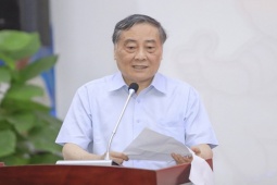 Kinh doanh - Tỷ phú từng giàu nhất cả nước vừa qua đời: Tiền "chất cao như núi" nhưng đi giày đến rách mới thay