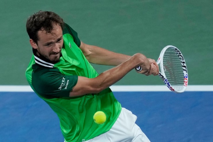 Medvedev ra quân thuận lợi ở Dubai Tennis Championships