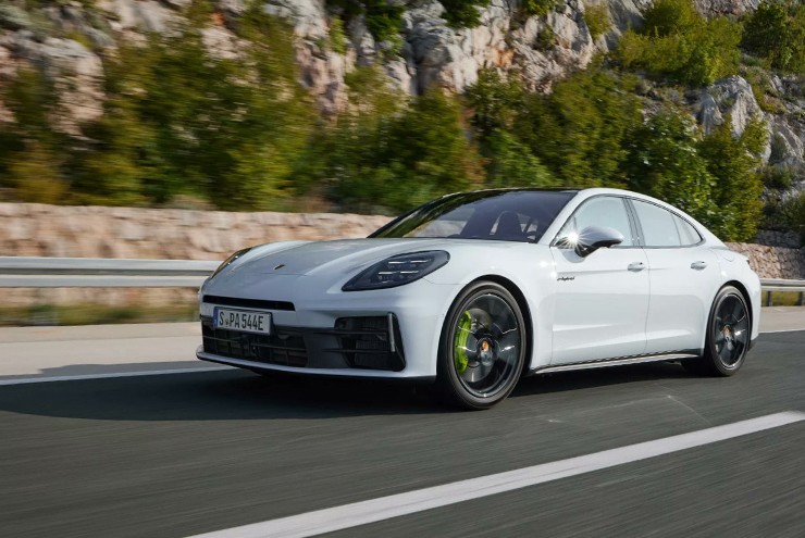 Porsche Panamera có thêm trang bị động cơ lai hybrid mới - 3