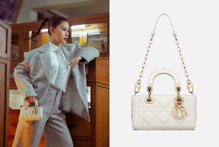 Ngọc Thanh Tâm thường xuyên sử dụng chiếc túi&nbsp;Lady D-Joy Micro Bag màu trắng. Mẫu túi này có giá khoảng 100 triệu đồng, phiên bản khóa vàng và nổi bật với họa tiết ô chần bông quả trám đặc trưng của nhà mốt Pháp.