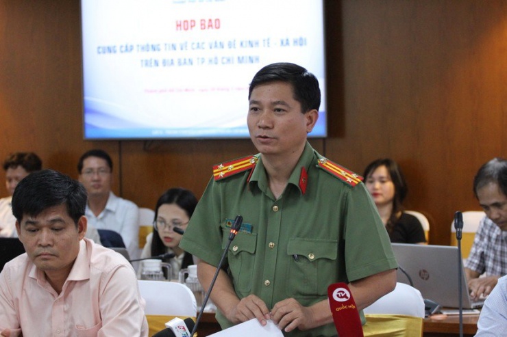 Thượng tá Lê Mạnh Hà, Phó Trưởng phòng tham mưu, Công an TP.HCM nói đang chuẩn bị cho việc cấp căn cước mới. Ảnh: THÀNH NHÂN