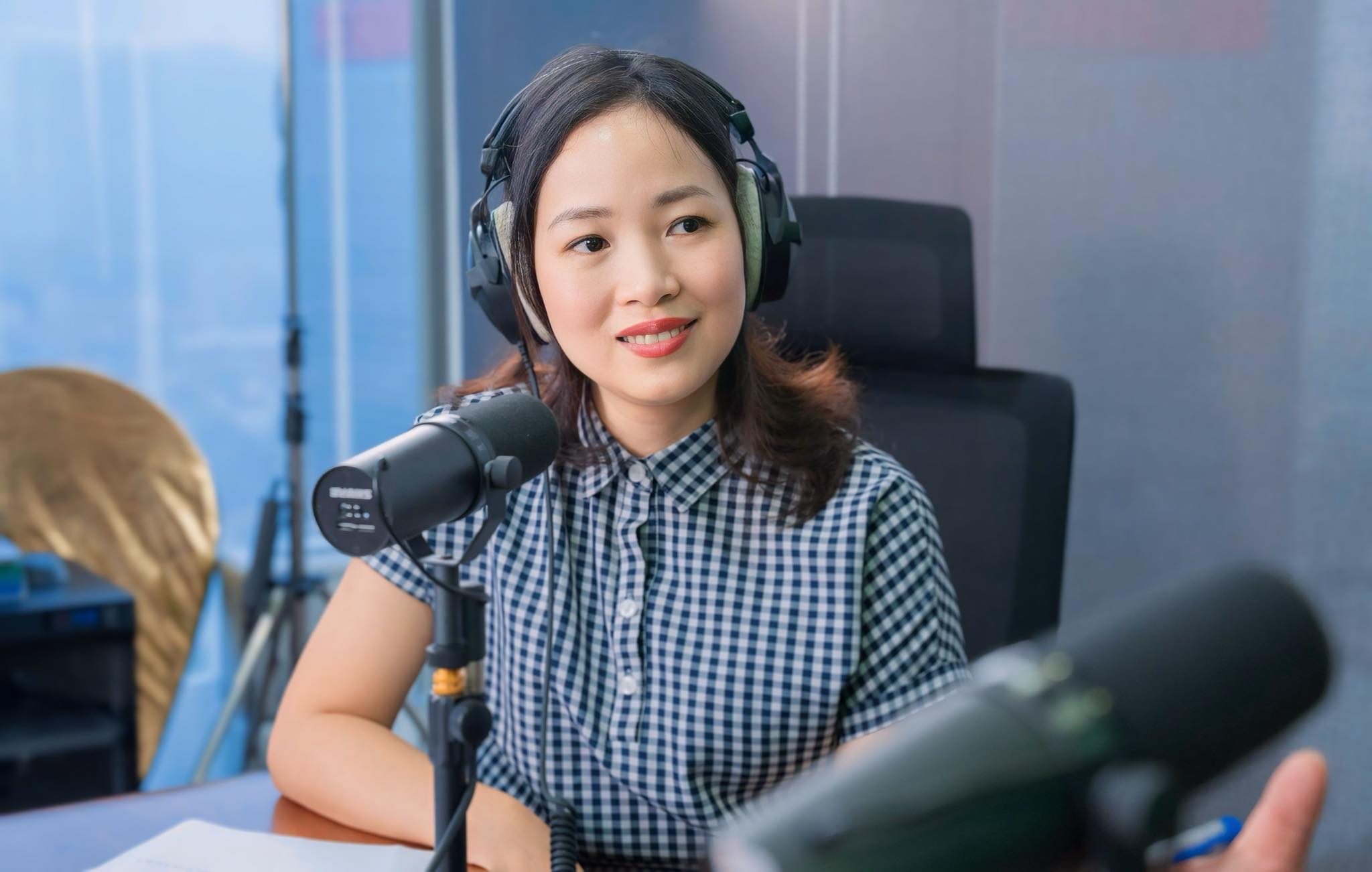 Chị Đỗ Thị Thùy Dung – khách mời chương trình Podcast “Thịnh vượng tài chính” do ngân hàng VPBank sản xuất