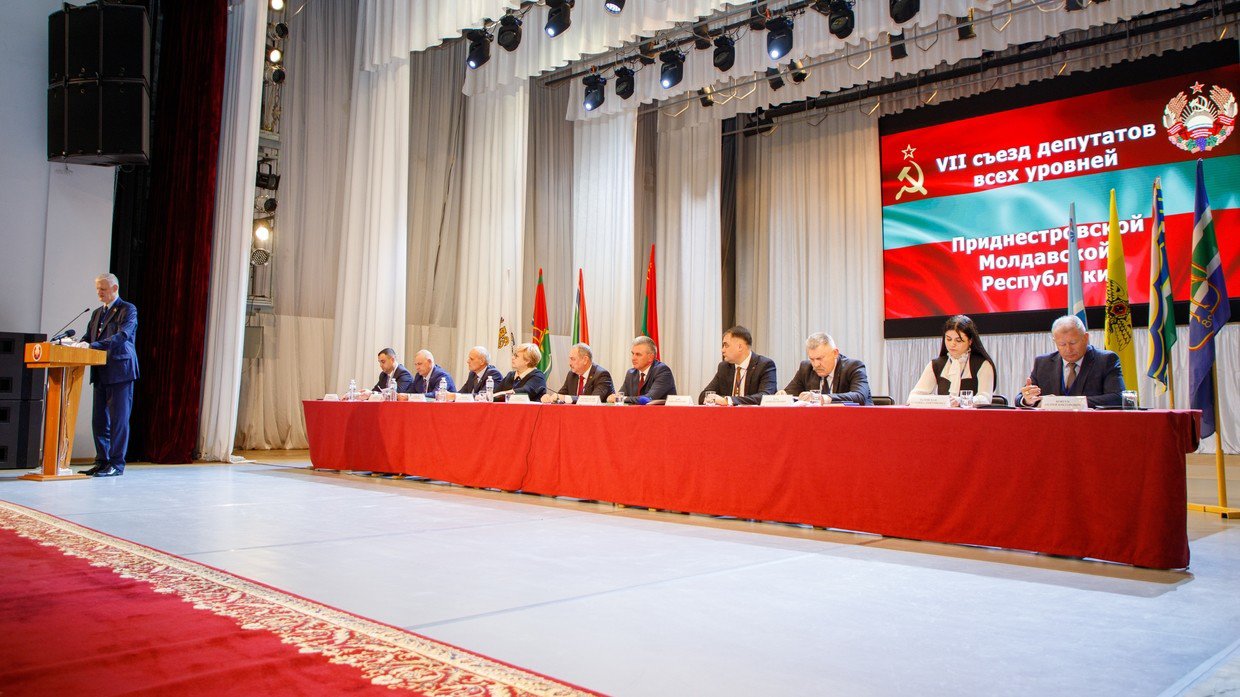 Các lãnh đạo vùng ly khai Transnistria nhất trí kêu gọi Nga hỗ trợ.