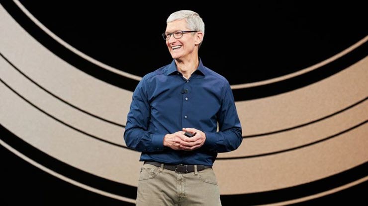 CEO Tim Cook hứa hẹn sẽ tiết lộ thêm về AI của Apple cuối năm nay.