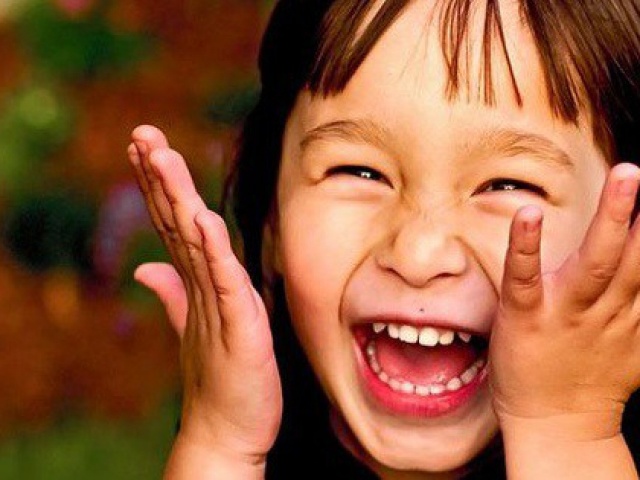 Những đứa trẻ hạnh phúc bao giờ cha mẹ chúng cũng xuất hiện 7 đặc điểm